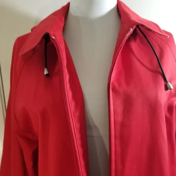 Burberry Coat with removable hood. Size M - Picture 7 of 16